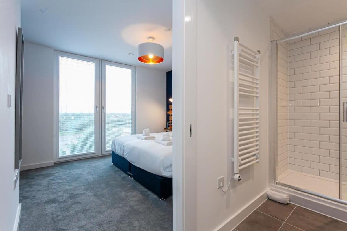 Modern 2 Bed 5min To Old Trafford Апартаменты Манчестер