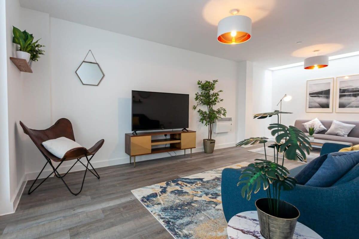 Modern 2 Bed 5min To Old Trafford Апартаменты Манчестер